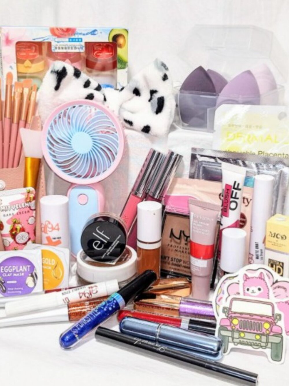 Self-Care Beauty Mystery Box -Over 10 Items - Picture 2 of 3